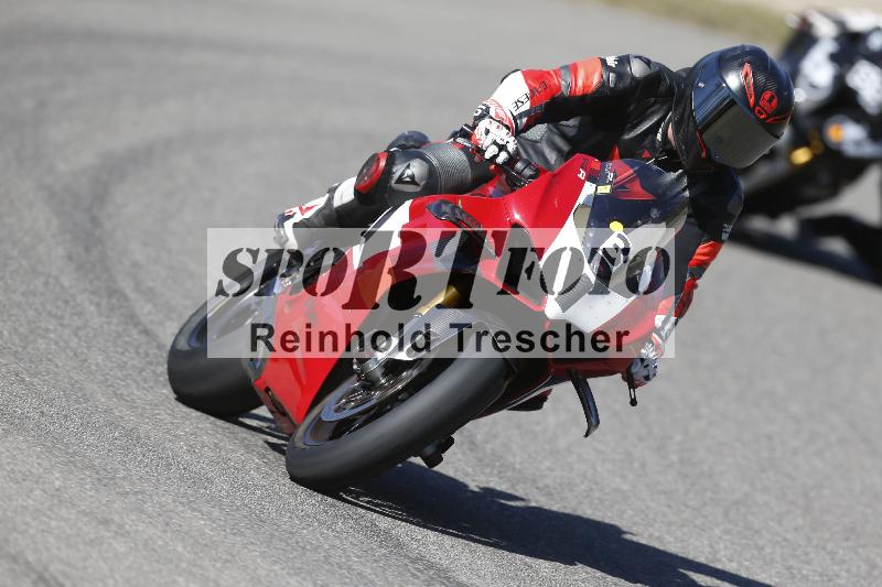 /06 08.04.2026 Cornu Master School ADR/Gruppe rot/3